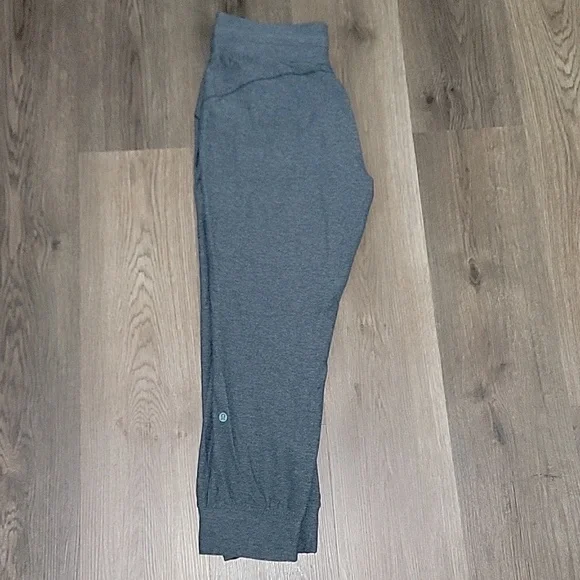 Jogger Crop - Picture 6 of 8